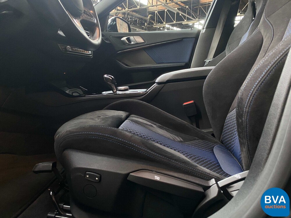 BMW M235i xDrive Gran Coupe M-Sport 2-serie 306pk 2020 -Org. NL-, J-701-LL