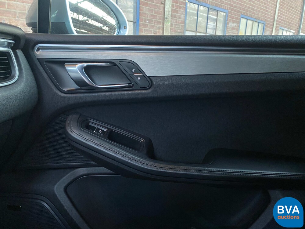 Porsche Macan Sportchrono 252pk 2016 -Org. NL-FACELIFT, JT-354-L.