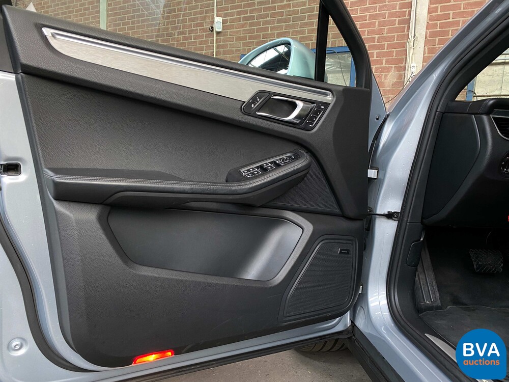 Porsche Macan Sportchrono 252pk 2016 -Org. NL-FACELIFT, JT-354-L.