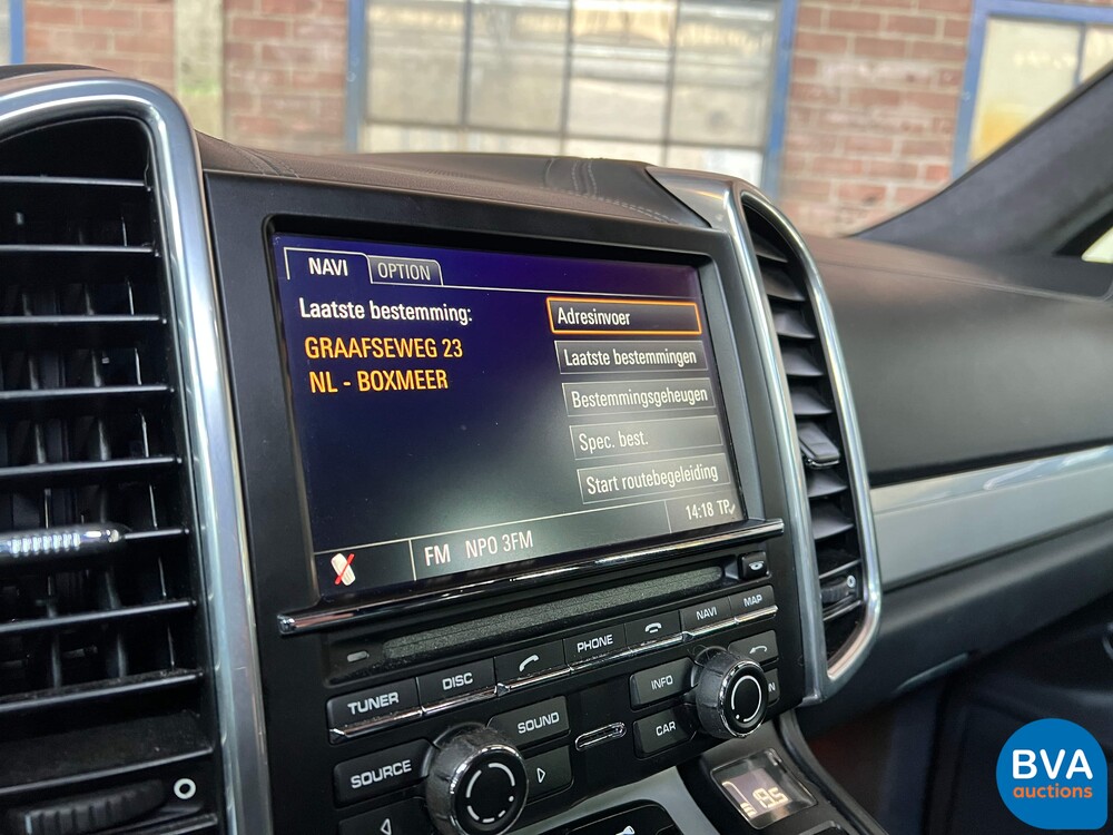 Porsche Cayenne 4.8 Turbo 500PS 2010 -Org. NL-, 04-LKV-9.