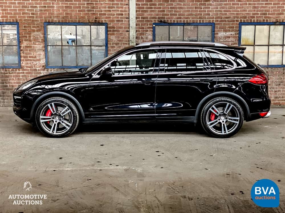 Porsche Cayenne 4.8 Turbo 500PS 2010 -Org. NL-, 04-LKV-9.