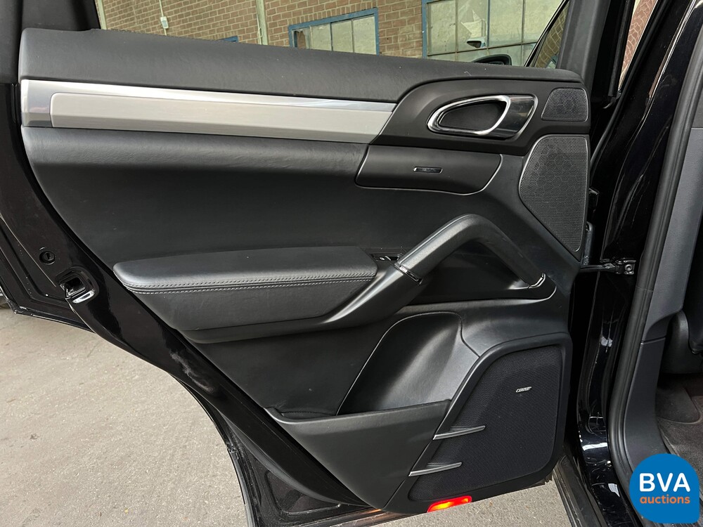 Porsche Cayenne 4.8 Turbo 500PS 2010 -Org. NL-, 04-LKV-9.