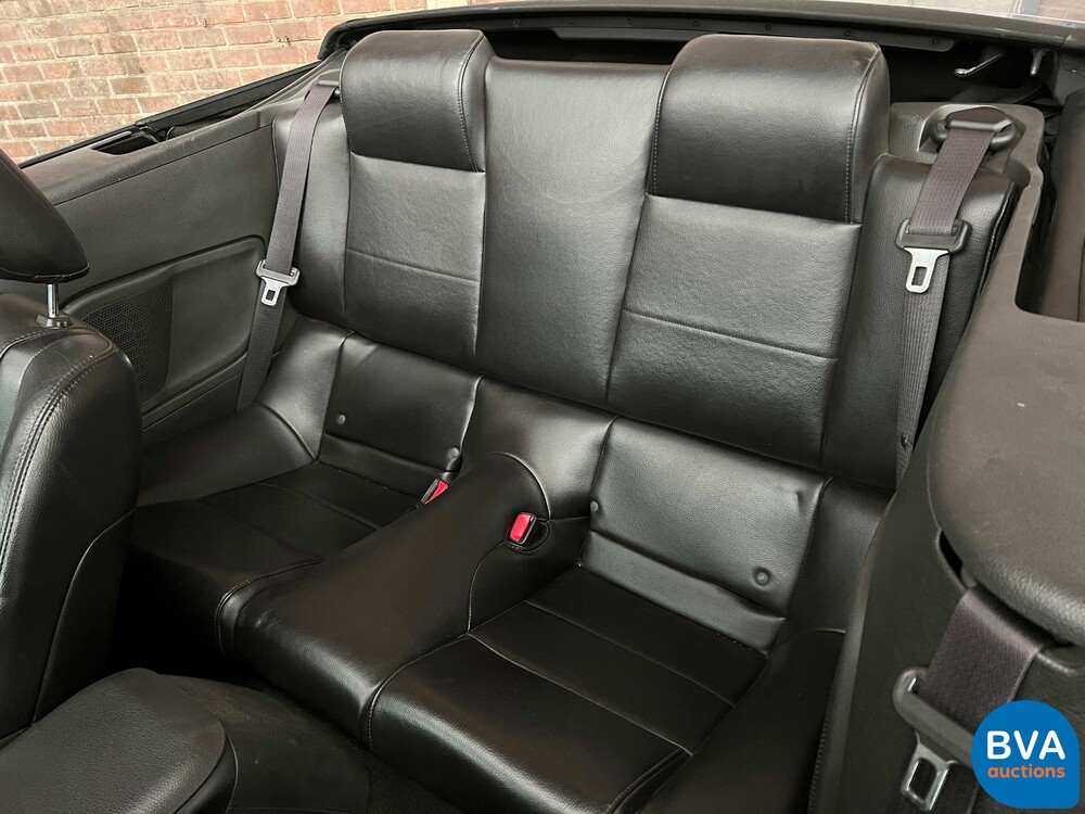 Ford Mustang Convertible Deluxe 4.0 V6 205pk 2006, TV-304-D