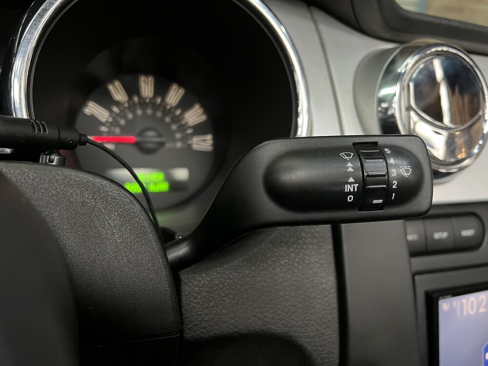 Ford Mustang Convertible Deluxe 4.0 V6 205pk 2006, TV-304-D