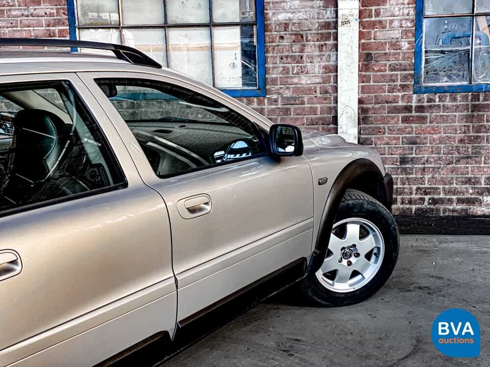 Volvo V70 Cross Country 200pk 2001, 43-GS-SR