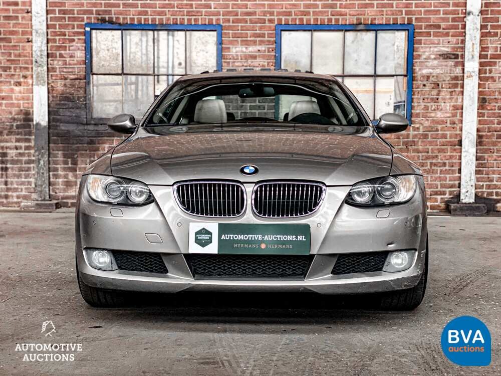 BMW 320i Coupé 163pk 3er 2007, 9-KLK-48.
