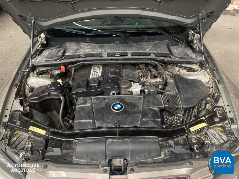 BMW 320i Coupé 163pk 3er 2007, 9-KLK-48.