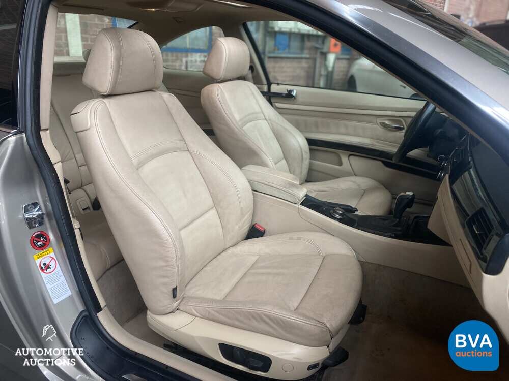 BMW 320i Coupé 163pk 3er 2007, 9-KLK-48.
