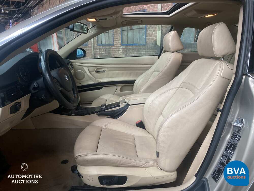 BMW 320i Coupé 163pk 3er 2007, 9-KLK-48.