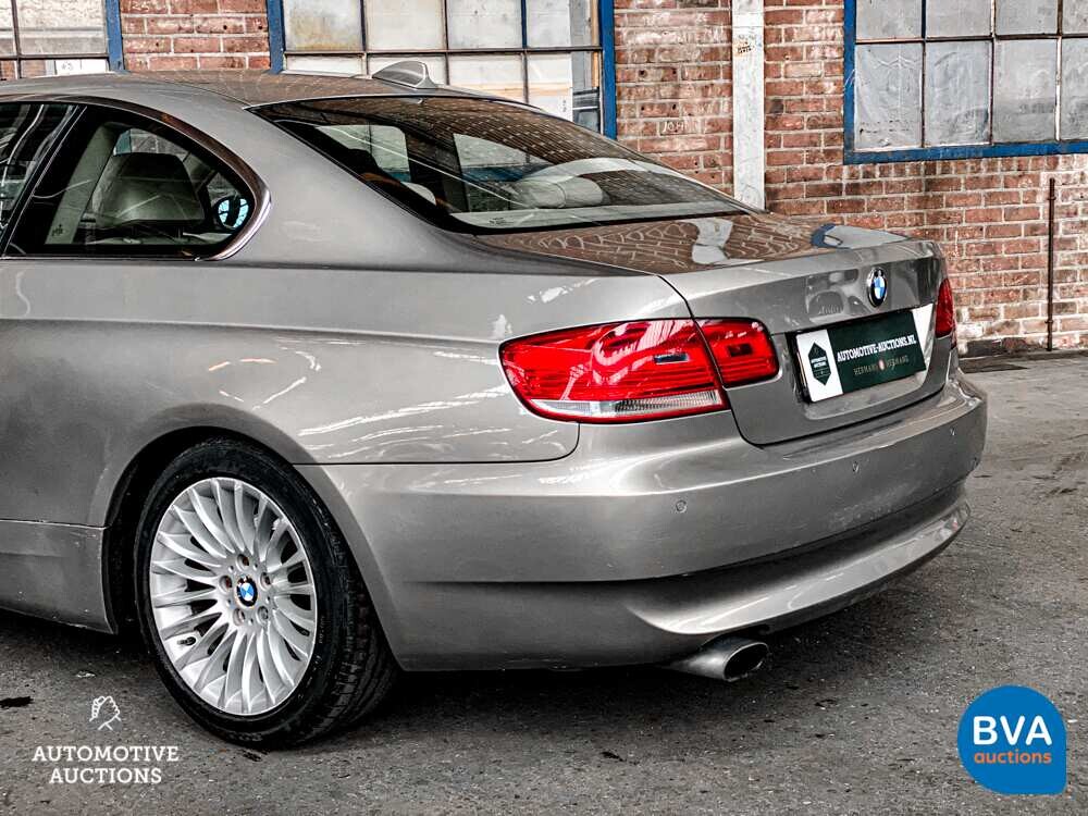BMW 320i Coupé 163pk 3er 2007, 9-KLK-48.