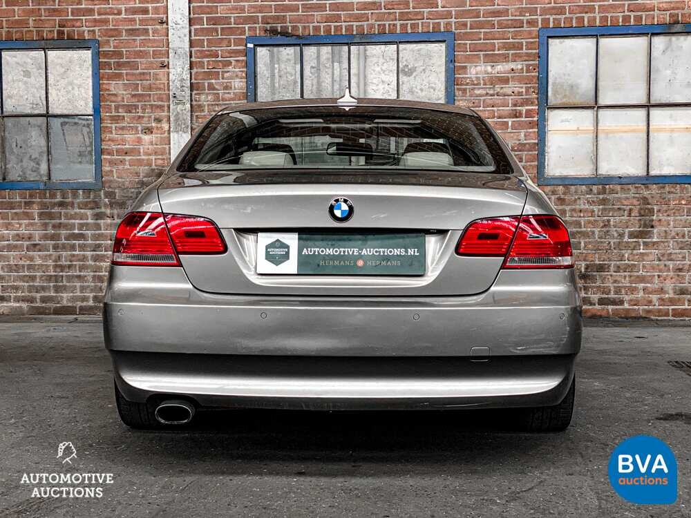 BMW 320i Coupé 163pk 3er 2007, 9-KLK-48.