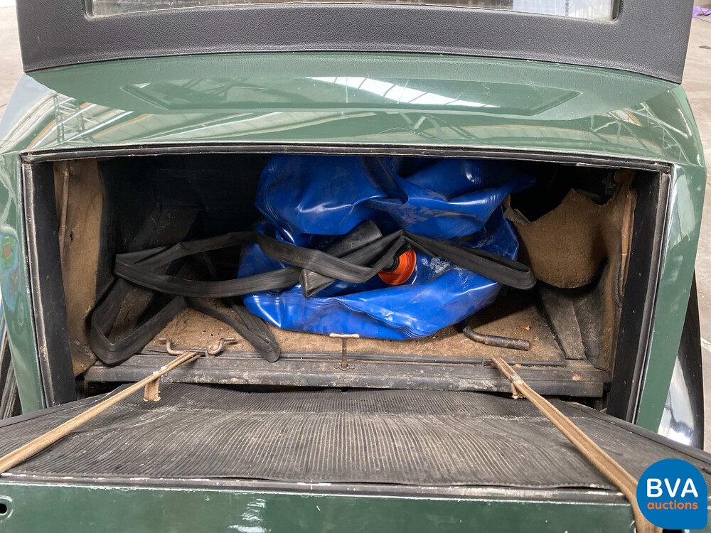 Triumph Saloon Rigid Body 2000 1936, DY-41-RT