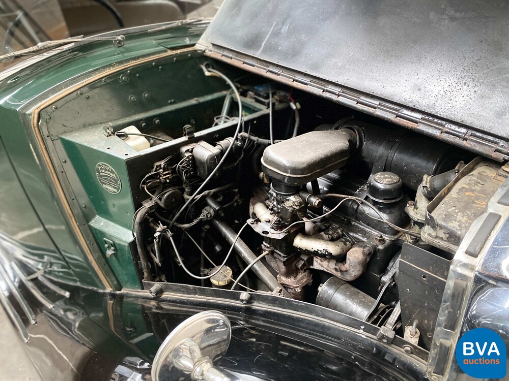 Triumph Saloon Rigid Body 2000 1936, DY-41-RT