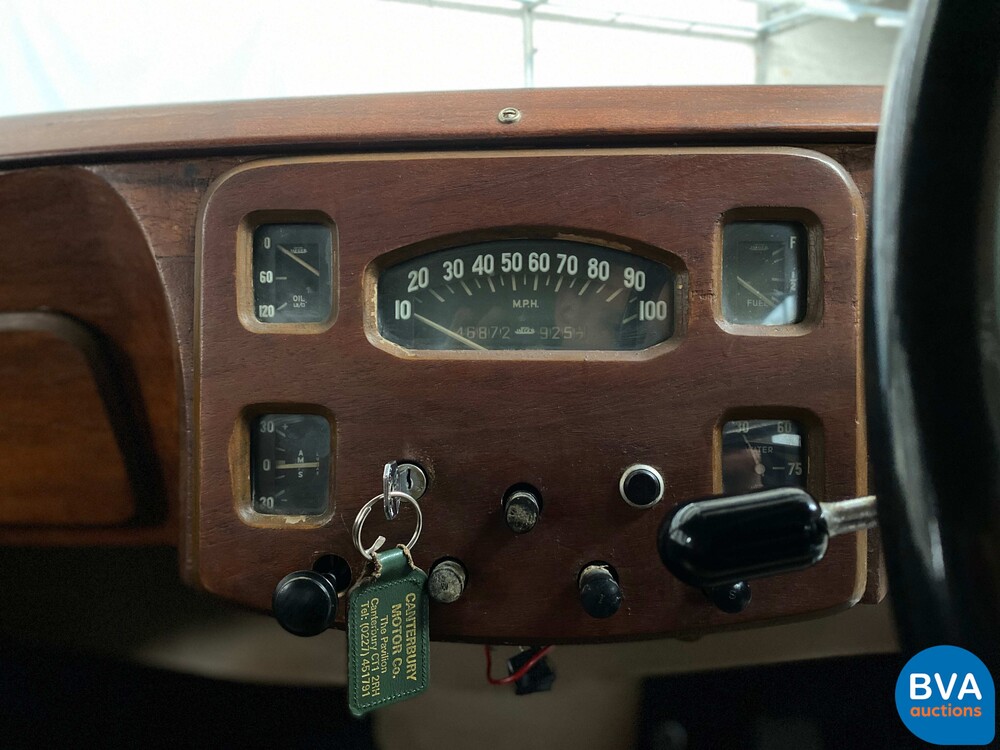 Triumph Saloon Rigid Body 2000 1936, DY-41-RT