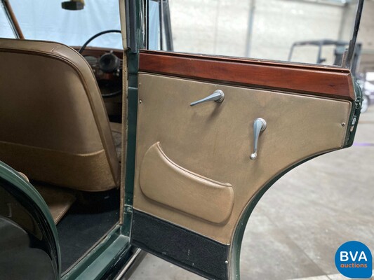 Triumph Saloon Rigid Body 2000 1936, DY-41-RT