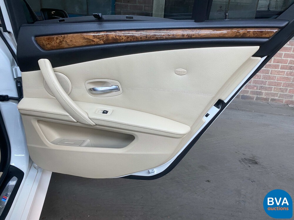 BMW 550i High Executive M Sport 367pk 2007 -YOUNGTIMER-.