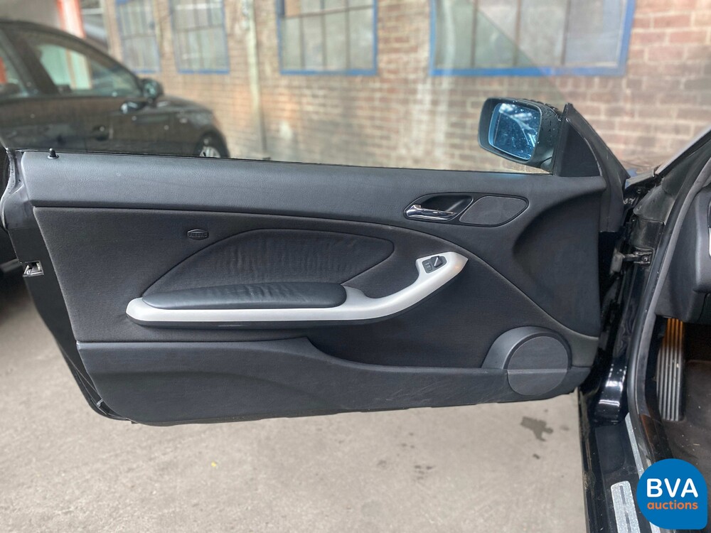 BMW 325Ci Executive Coupe 192pk 3-Serie 2004, JK-513-X