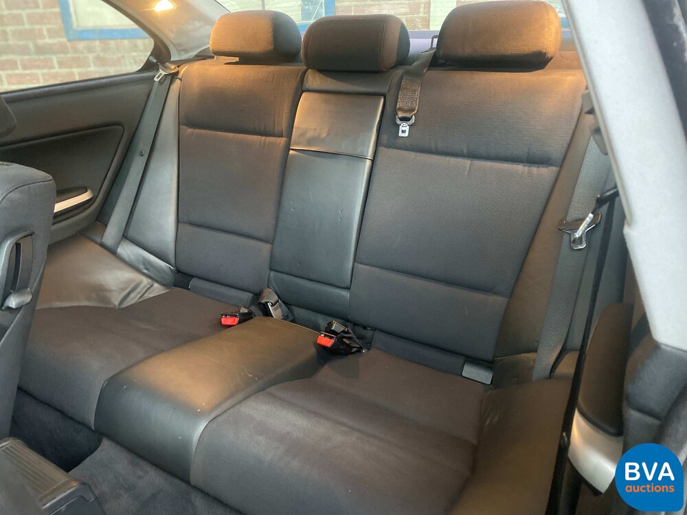 BMW 325Ci Executive Coupe 192pk 3-Serie 2004, JK-513-X