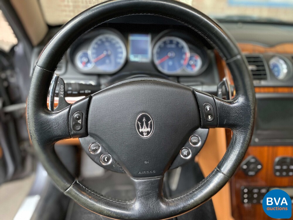 Maserati Quattroporte 4.2 V8 401PS 2005 -Org. NL-, 59-RB-FD.