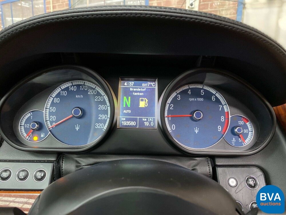 Maserati Quattroporte 4.2 V8 401PS 2005 -Org. NL-, 59-RB-FD.