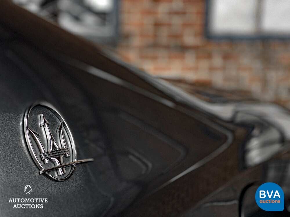 Maserati Quattroporte 4.2 V8 401PS 2005 -Org. NL-, 59-RB-FD.