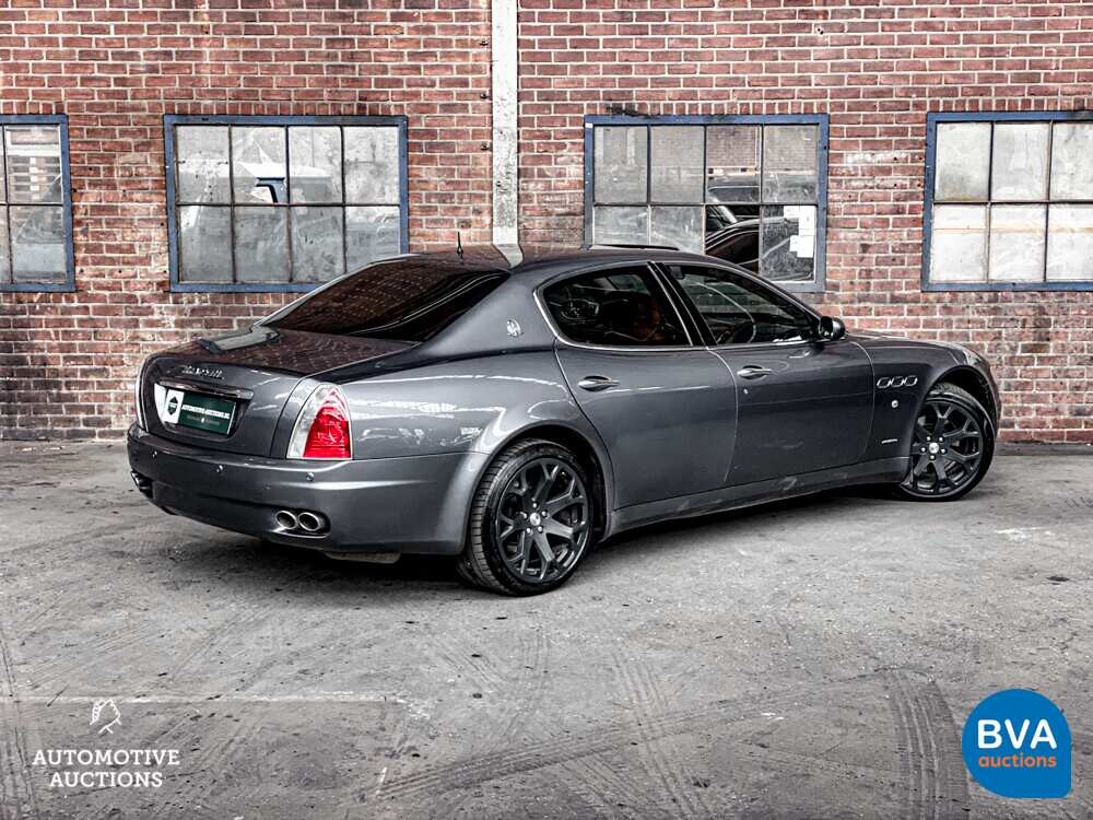 Maserati Quattroporte 4.2 V8 401PS 2005 -Org. NL-, 59-RB-FD.