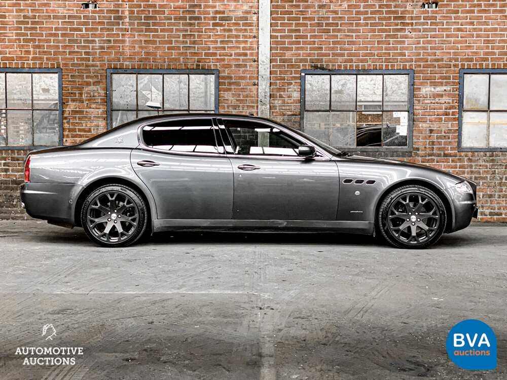 Maserati Quattroporte 4.2 V8 401PS 2005 -Org. NL-, 59-RB-FD.