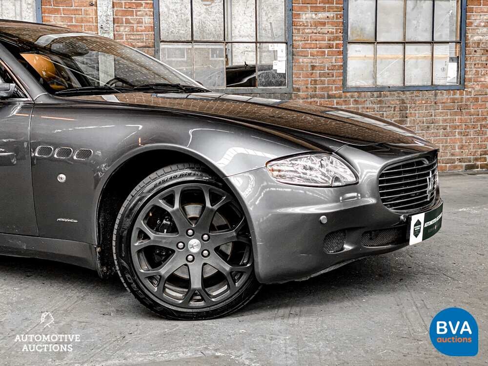 Maserati Quattroporte 4.2 V8 401PS 2005 -Org. NL-, 59-RB-FD.