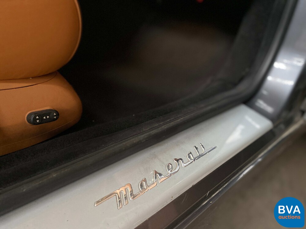 Maserati Quattroporte 4.2 V8 401PS 2005 -Org. NL-, 59-RB-FD.