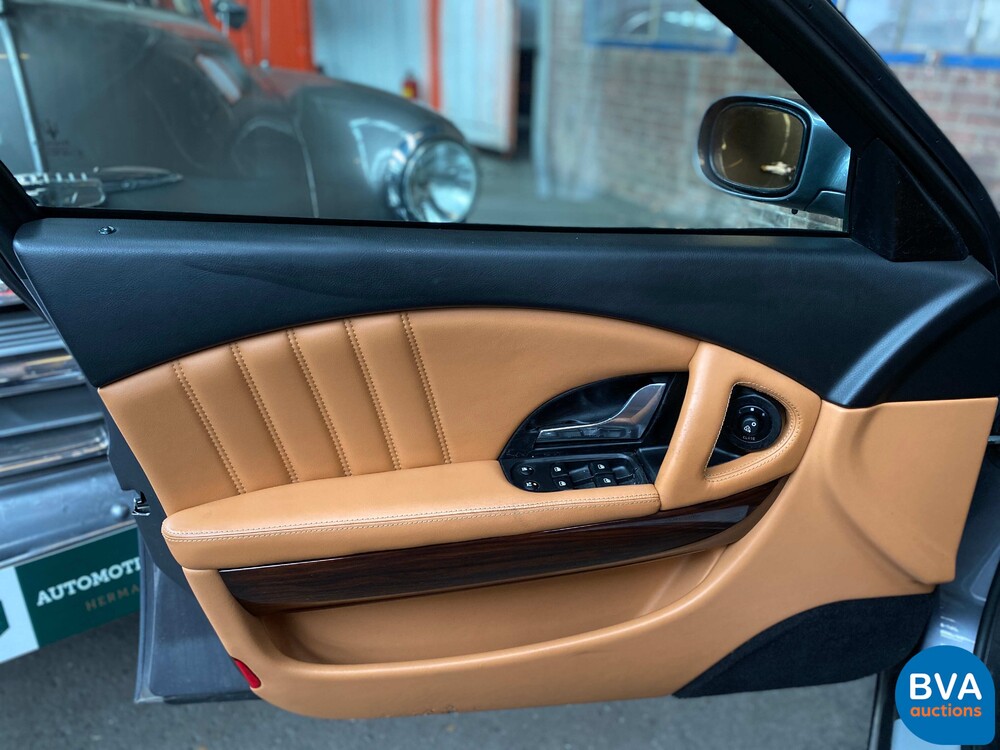 Maserati Quattroporte 4.2 V8 401PS 2005 -Org. NL-, 59-RB-FD.