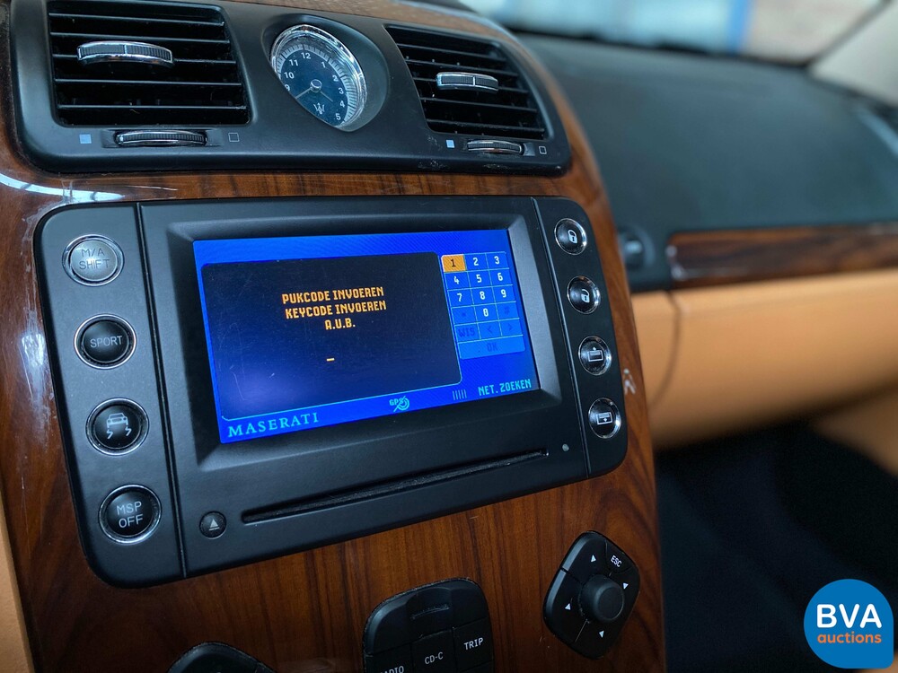 Maserati Quattroporte 4.2 V8 401PS 2005 -Org. NL-, 59-RB-FD.