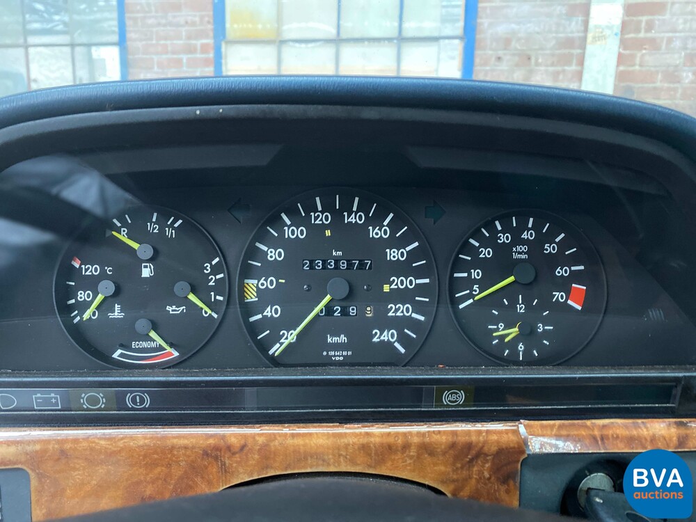 Mercedes-Benz 380SEC 204pk 1985, 24-LDX-6