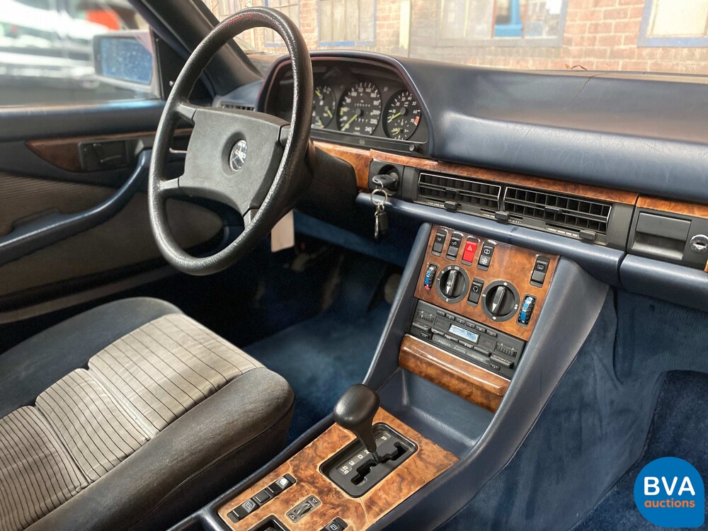 Mercedes-Benz 380SEC 204pk 1985, 24-LDX-6