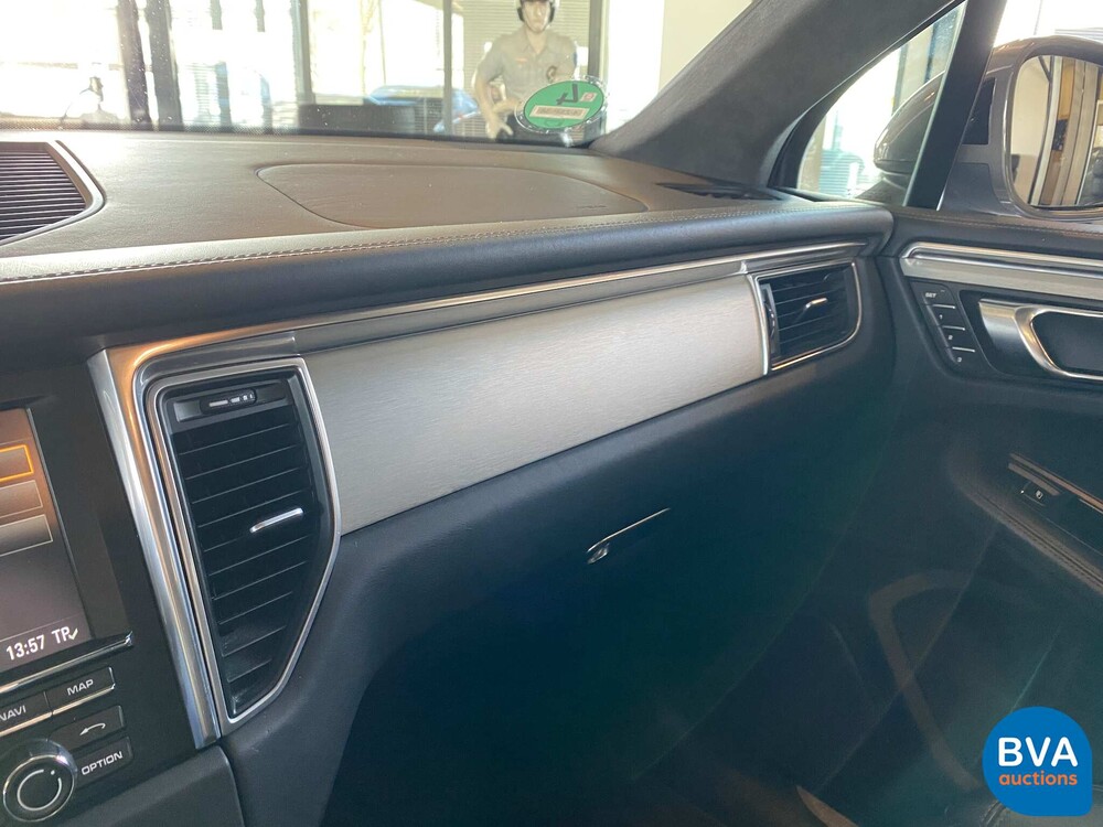 Porsche Macan Turbo 3.6 400pk 2015 -Org NL-, 4-ZSP-38