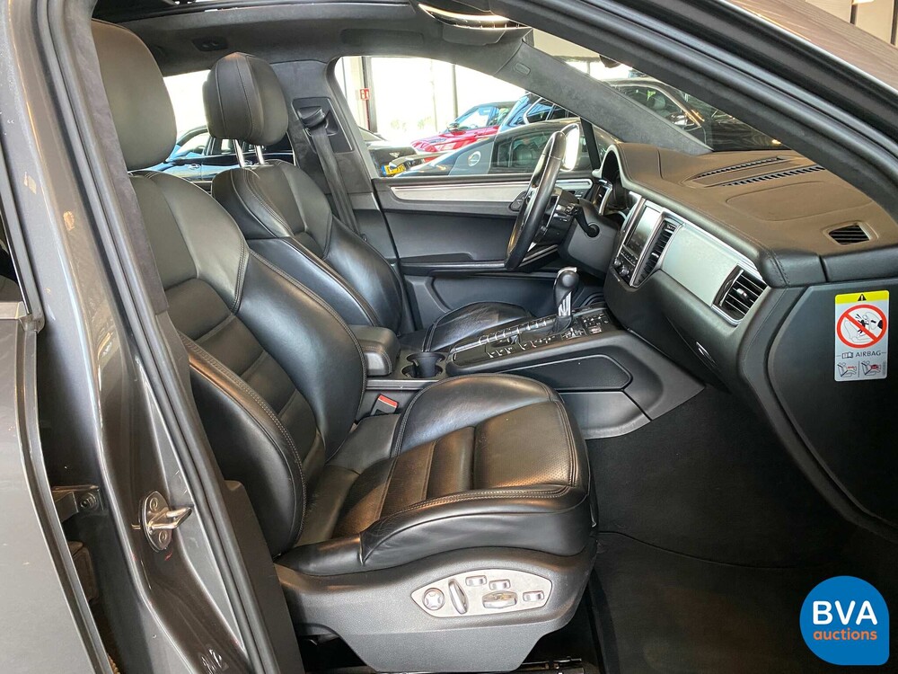 Porsche Macan Turbo 3.6 400pk 2015 -Org NL-, 4-ZSP-38