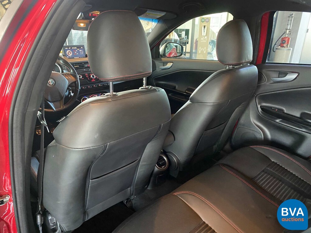 Alfa Romeo Giulietta 1.4T Distinctive 170hp 2011 -Org. NL-, 08-RSH-1.