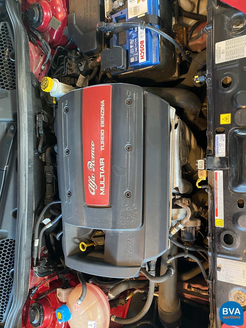 Alfa Romeo Giulietta 1.4T Distinctive 170hp 2011 -Org. NL-, 08-RSH-1.