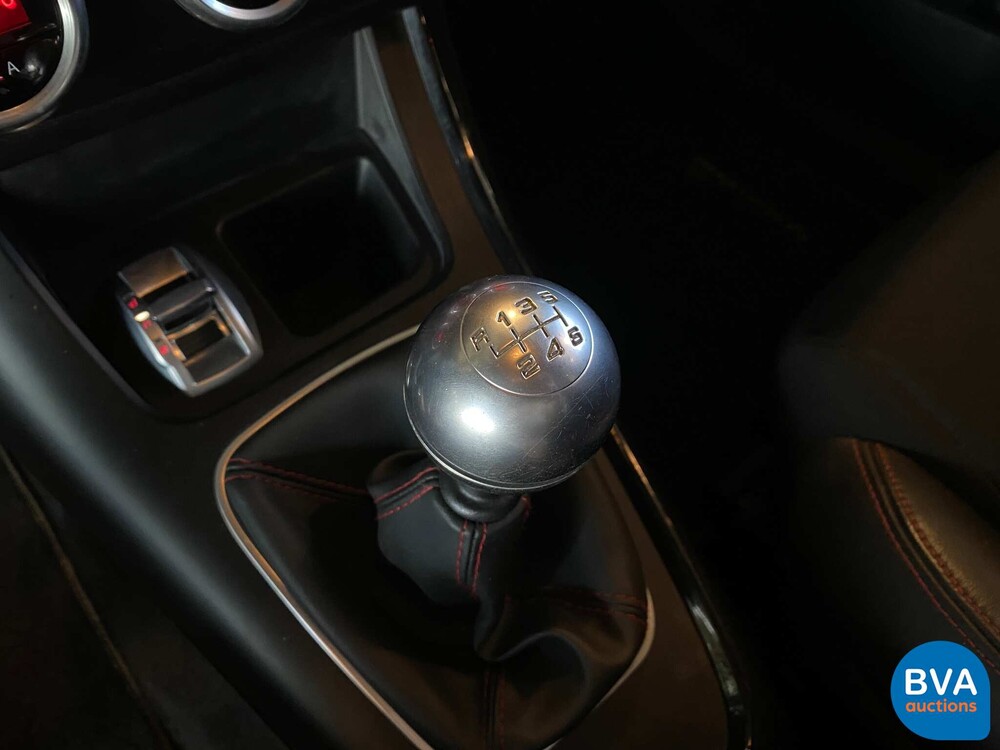 Alfa Romeo Giulietta 1.4T Distinctive 170hp 2011 -Org. NL-, 08-RSH-1.