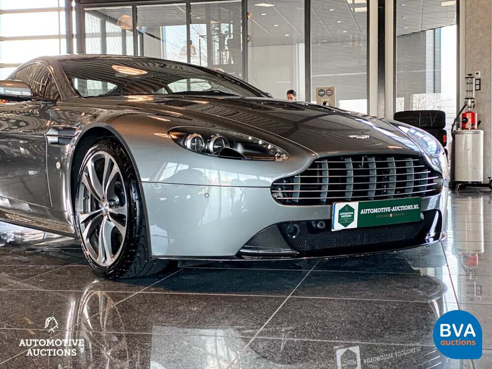 Aston Martin V12 Vantage 5.9 V12 -MANUAL GEARBOX- 571pk 2009, 29-TGB-5.