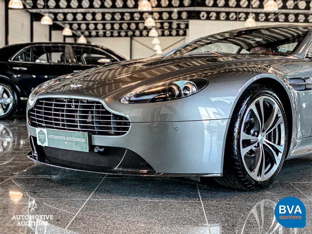 Aston Martin V12 Vantage 5.9 V12 -MANUAL GEARBOX- 571pk 2009, 29-TGB-5.