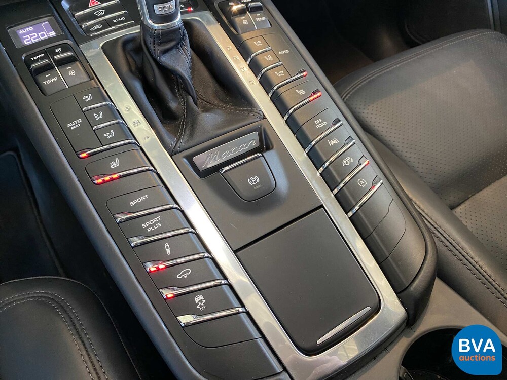 Porsche Macan Turbo Sportchrono 400pk FACELIFT 2016 -Org. NL-, KD-424-R