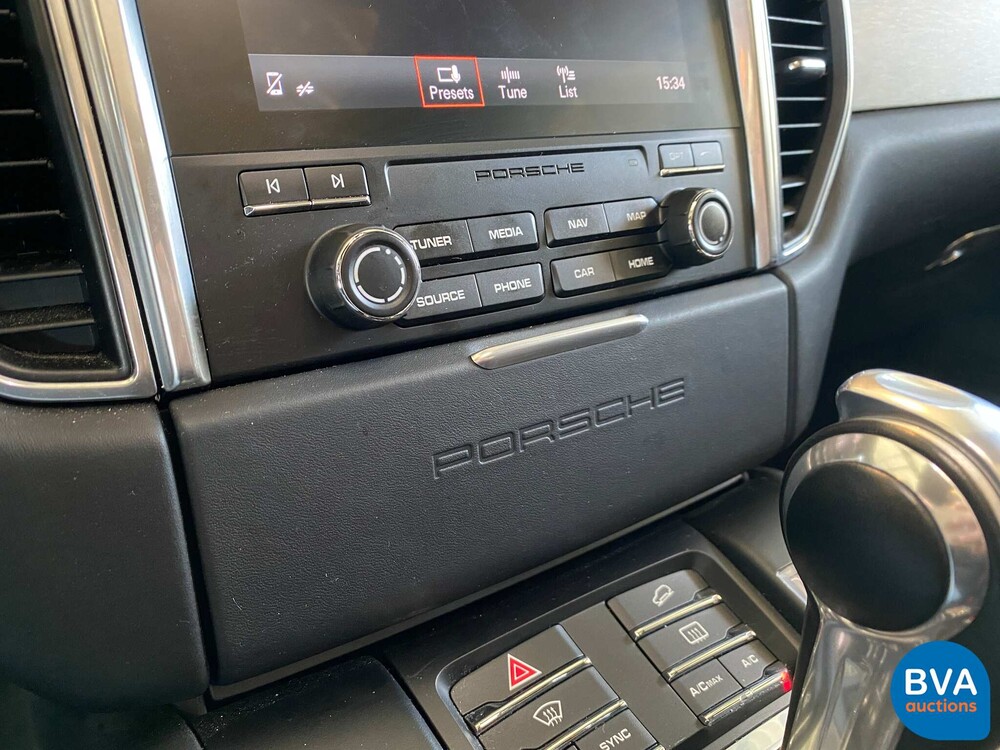 Porsche Macan Turbo Sportchrono 400pk FACELIFT 2016 -Org. NL-, KD-424-R