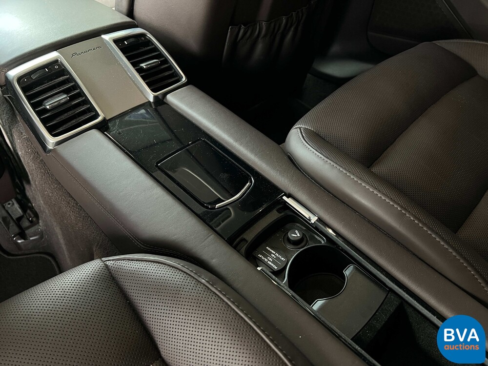 Porsche Panamera GTS e-Hybrid 416pk Plug-In Hybride 2014 FAC