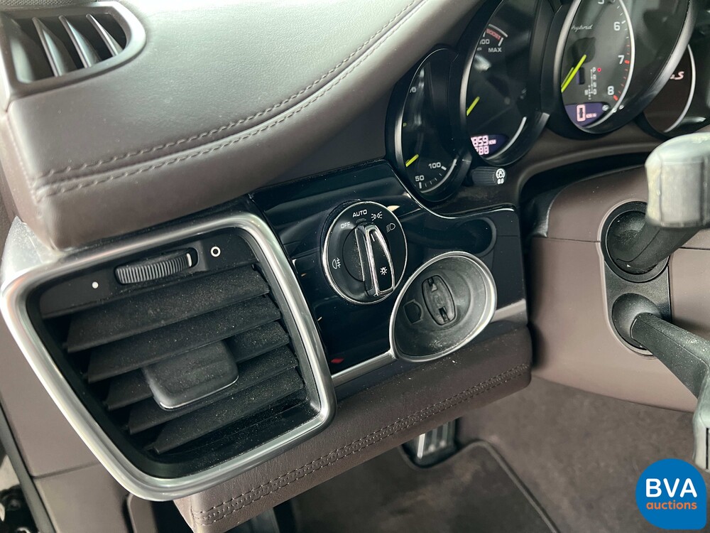 Porsche Panamera GTS e-Hybrid 416pk Plug-In Hybride 2014 FAC