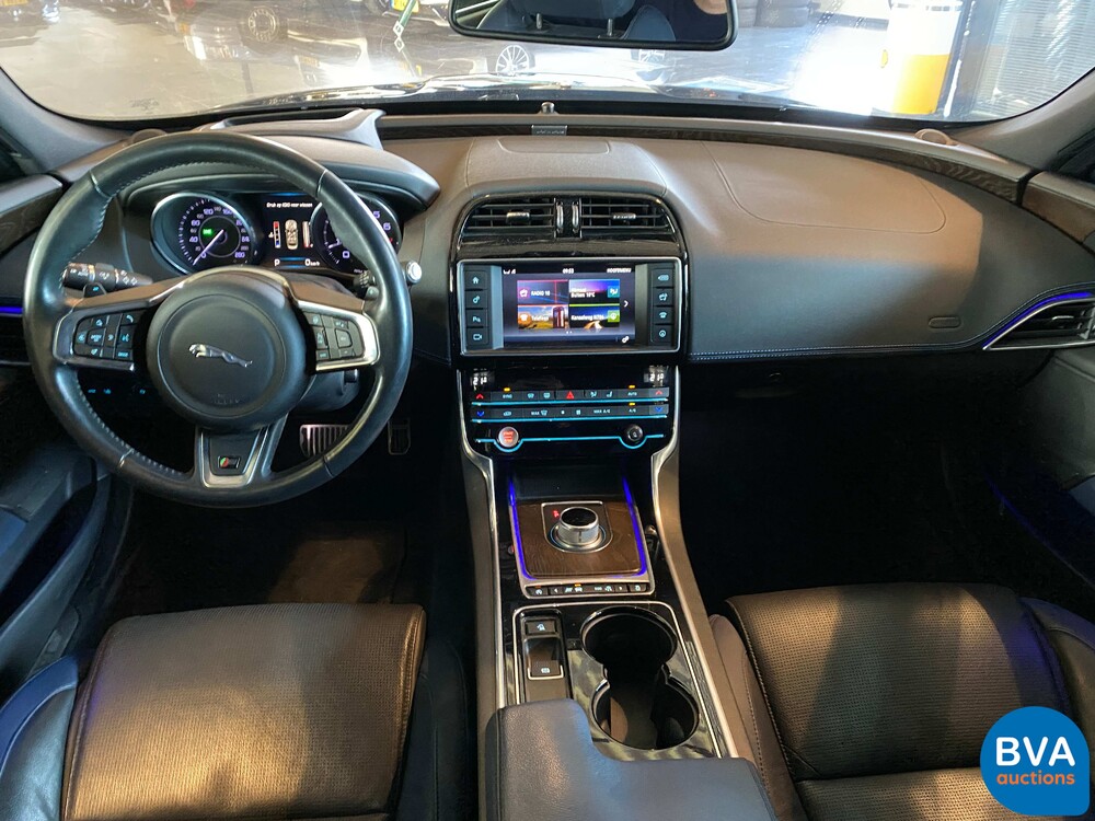 Jaguar XE 3.0 S 340PS 2016 -Org. NL-, HV-269-T.