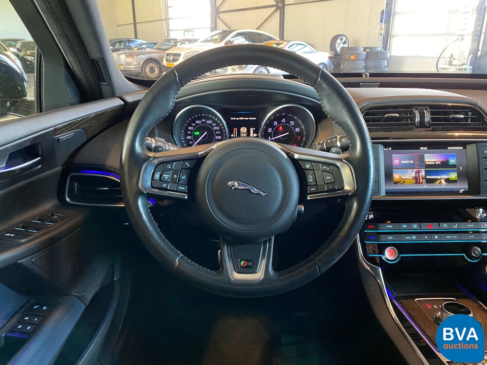 Jaguar XE 3.0 S 340PS 2016 -Org. NL-, HV-269-T.