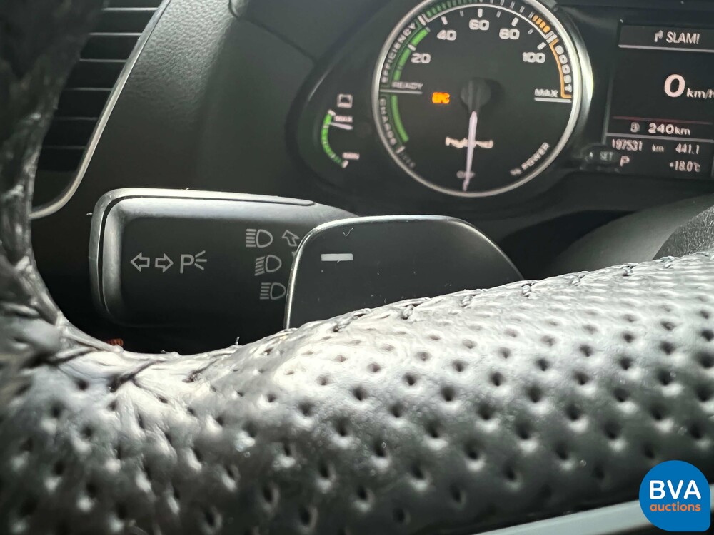 Audi Q5 2.0 TFSI Hybrid Quattro 211PS 2012, 6-KLV-37.