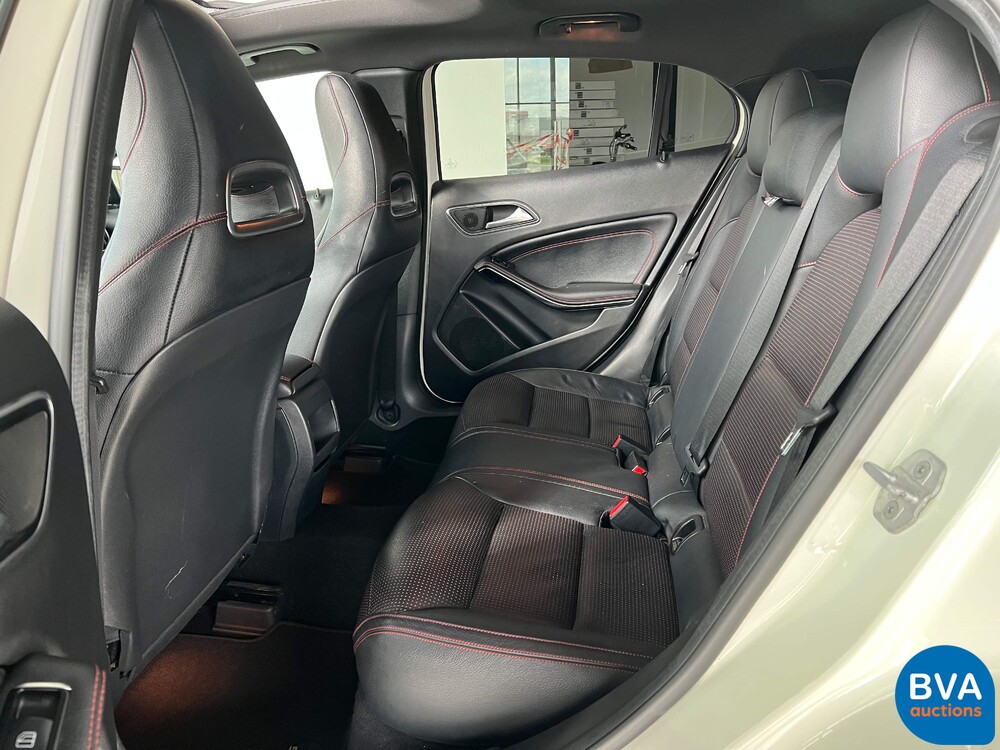 Mercedes-Benz GLA200 AMG CDI GLA-Klasse 136pk 2014, SX-617-S