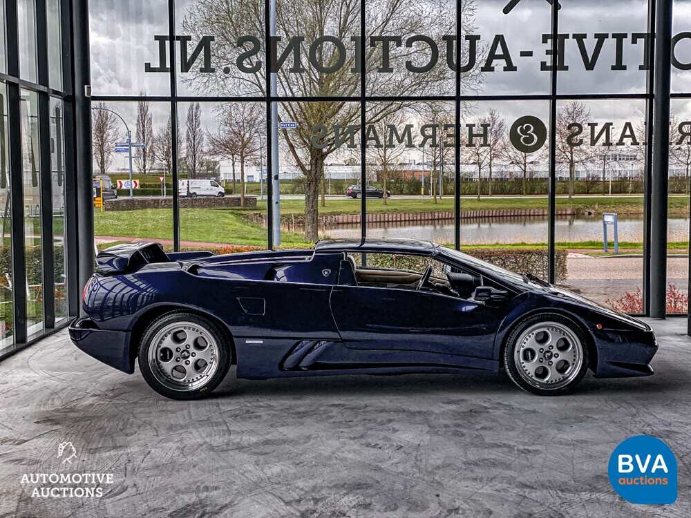Lamborghini Diablo VT Roadster 5.7L V12 530pk 1996