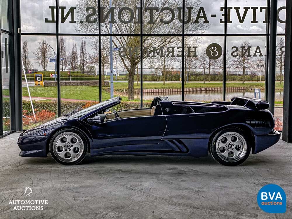 Lamborghini Diablo VT Roadster 5.7L V12 530pk 1996